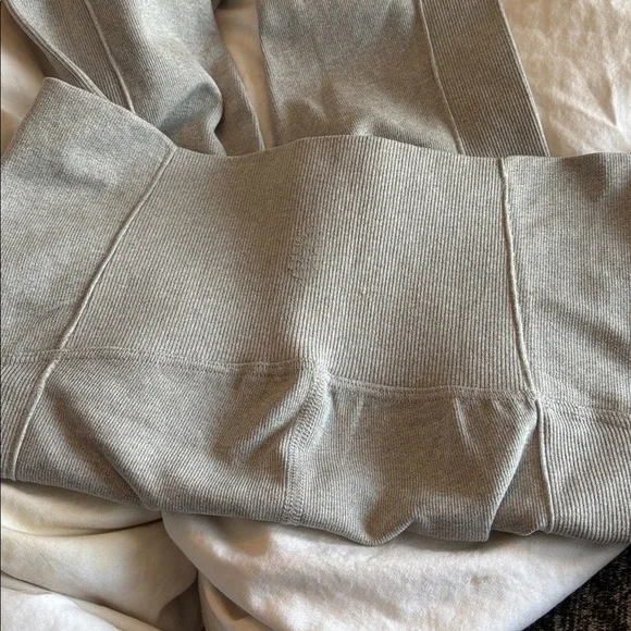 Free People Movement ribbed pull on stretchy light grey legging pants xs/s - Picture 4 of 10